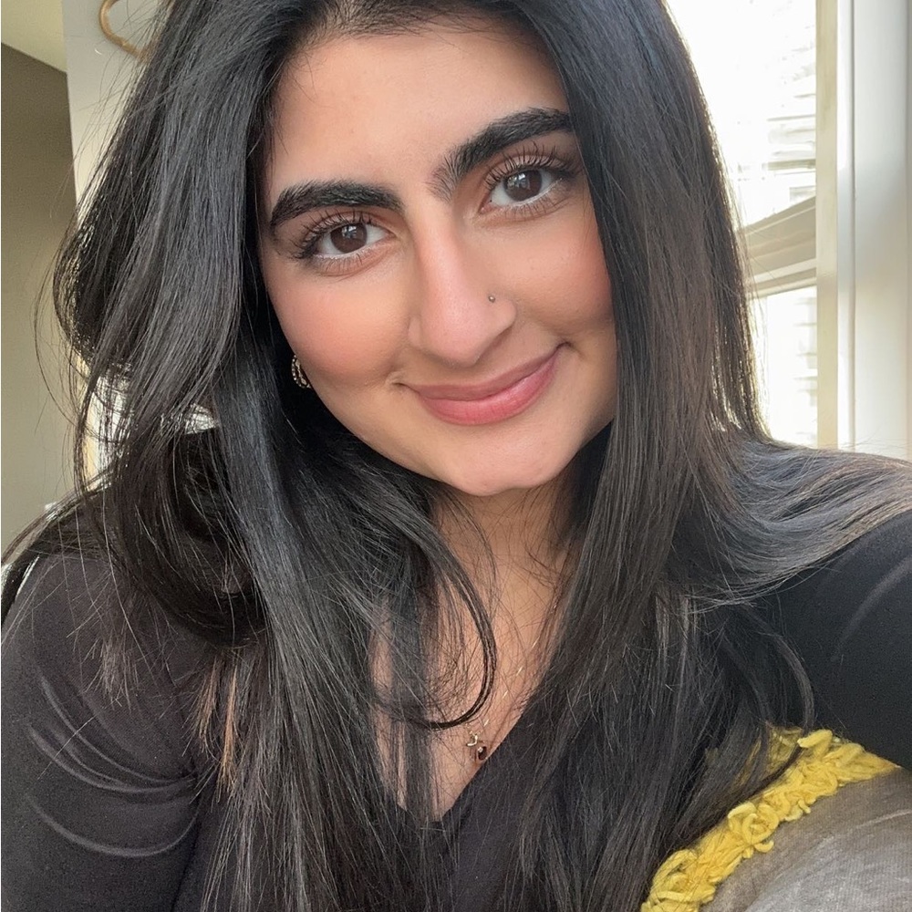 Meet your Posher, Asiya